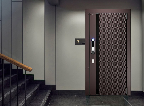 Входная дверь MRC-2116 биометрия коричневый RAL 8019