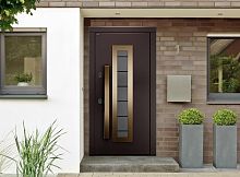 Входная дверь MRC-6320 рейлинг коричневый RAL 8019 2 замка скрытые петли