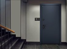 Входная дверь MRC-0043 серый RAL 7024 2 замка скрытые петли