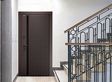 Входная дверь MRC-2124 коричневый RAL 8019 2 замка скрытые петли