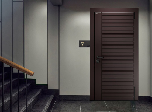 Входная дверь MRC-7116 коричневый RAL 8019