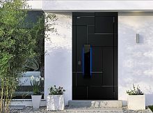 Входная дверь MRC-0731 рейлинг черный RAL 9005